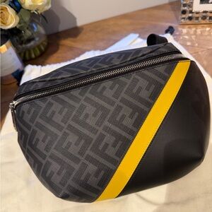 Fendi Men's Gray and Yellow Belt Bag Liberty Century Nero + Sunflower